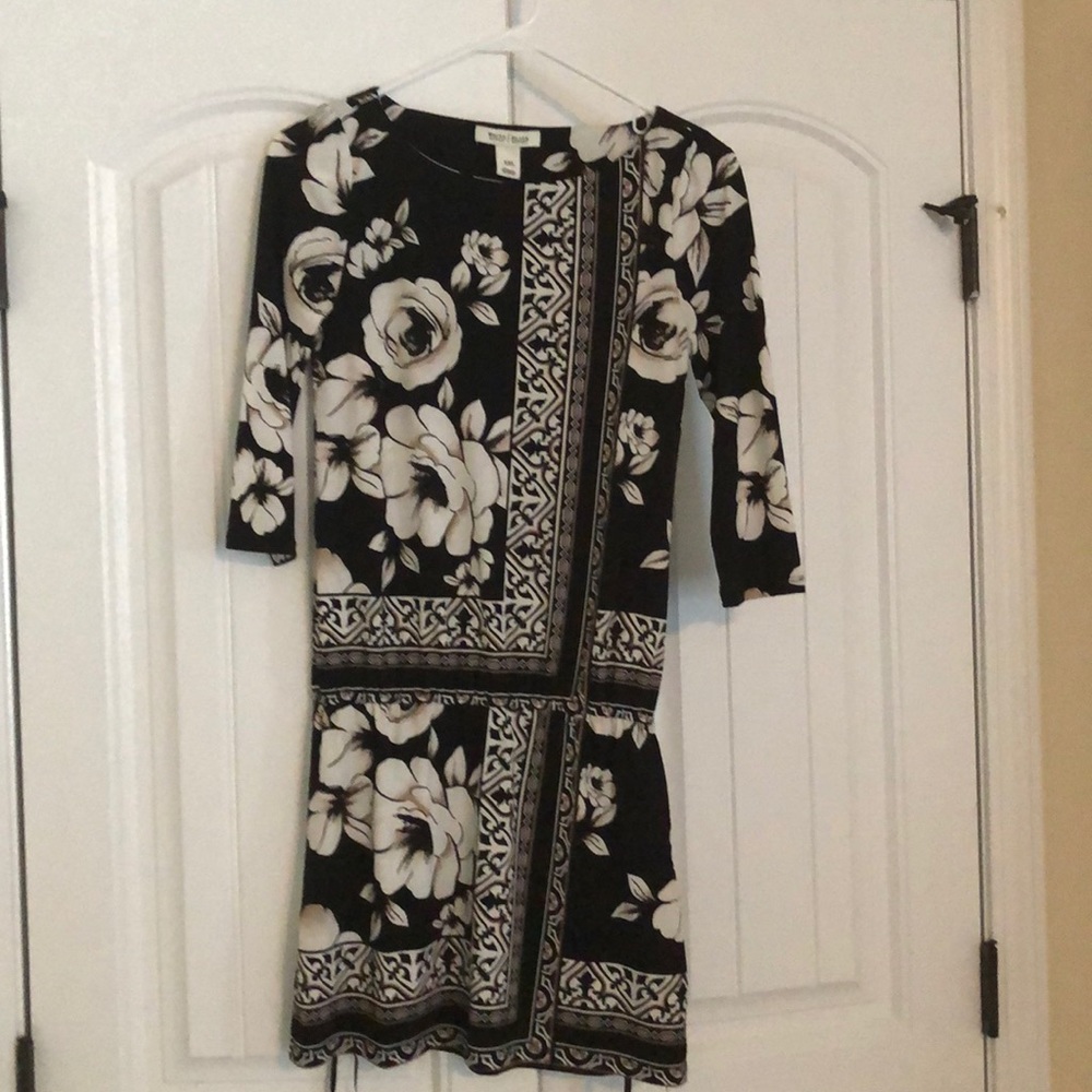 Mid length sleeve floral dress